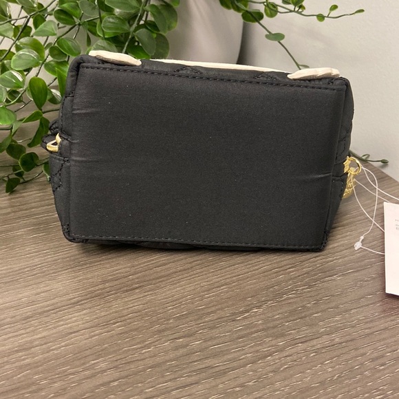 NWT Betsy Johnson Hedgehog 🦔 Cosmetic Bag - Picture 14 of 14